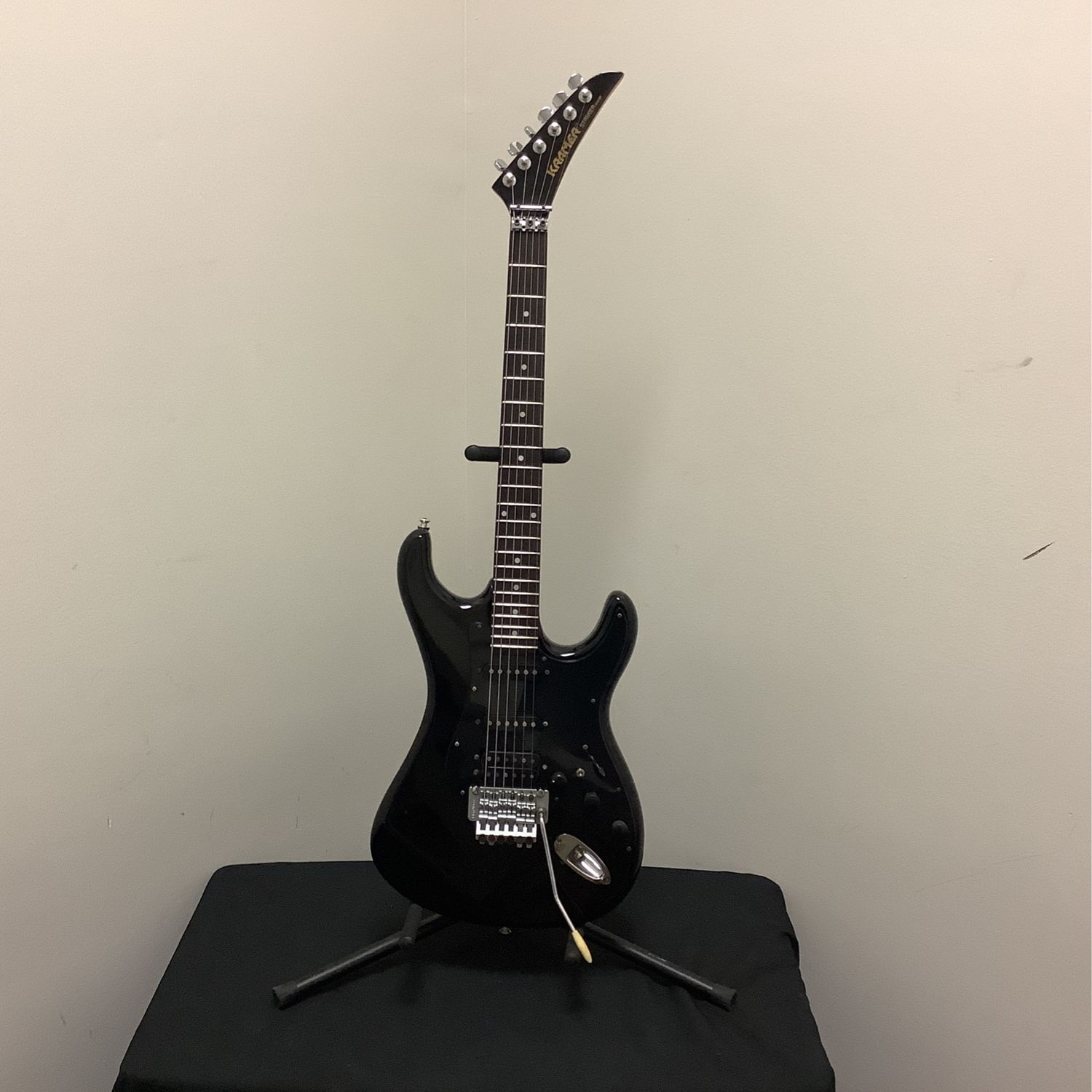 Kramer Striker 300ST Electric Guitar