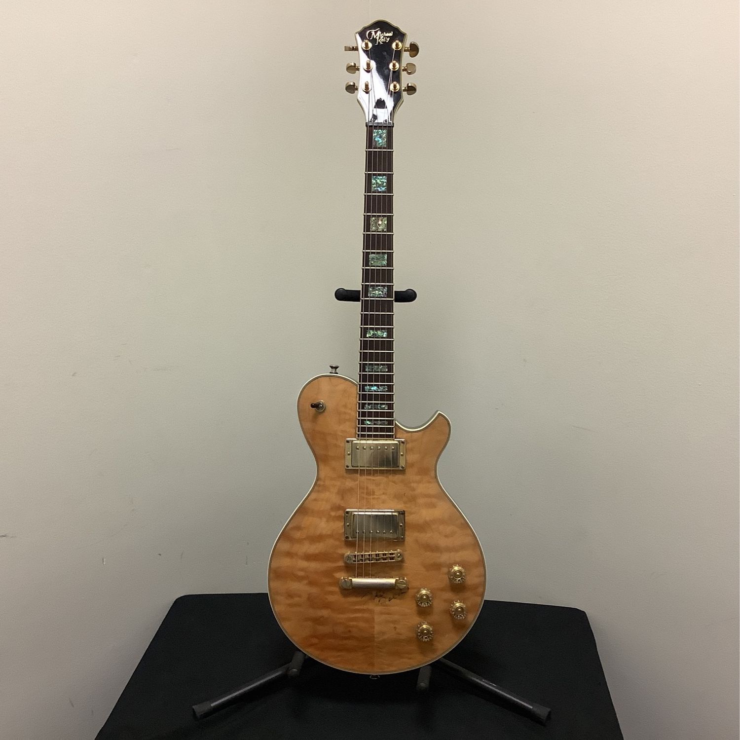 Michael Kelly Patriot Decree Electric Guitar (Signed by Frankie Ballard)