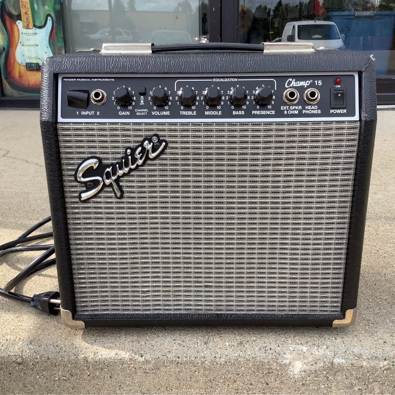 Squier Champ 15 Guitar Amp
