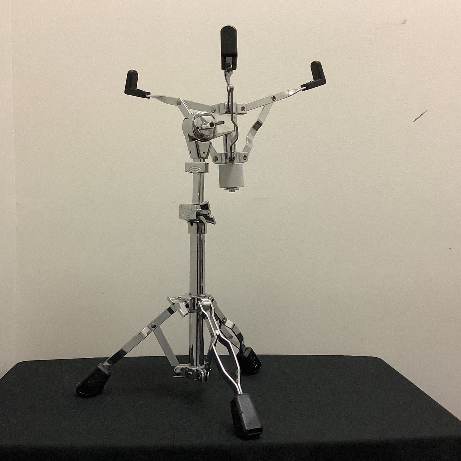 DW 3000 Series Double Braced Snare Stand