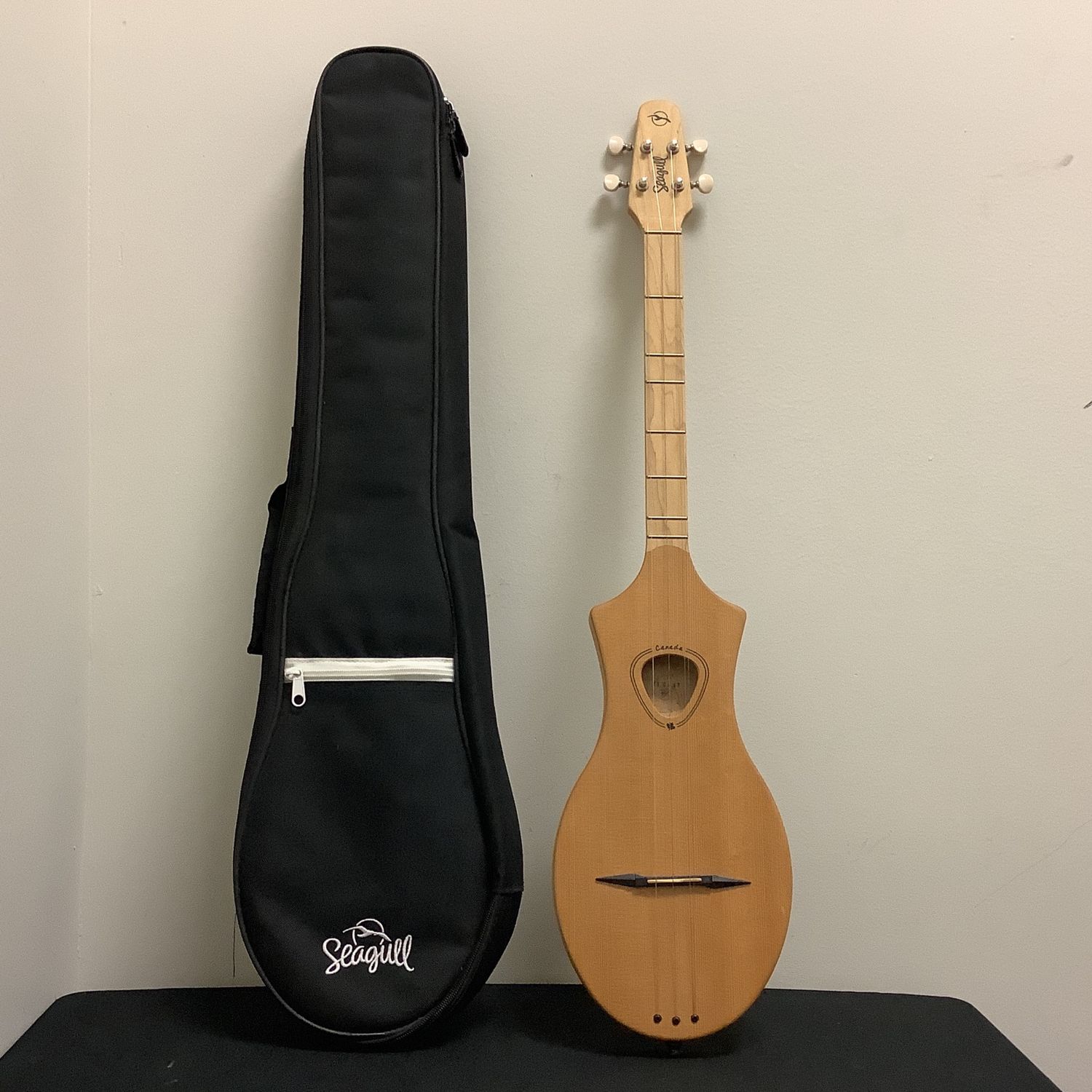 Seagull Mountain Dulcimer w/Bag