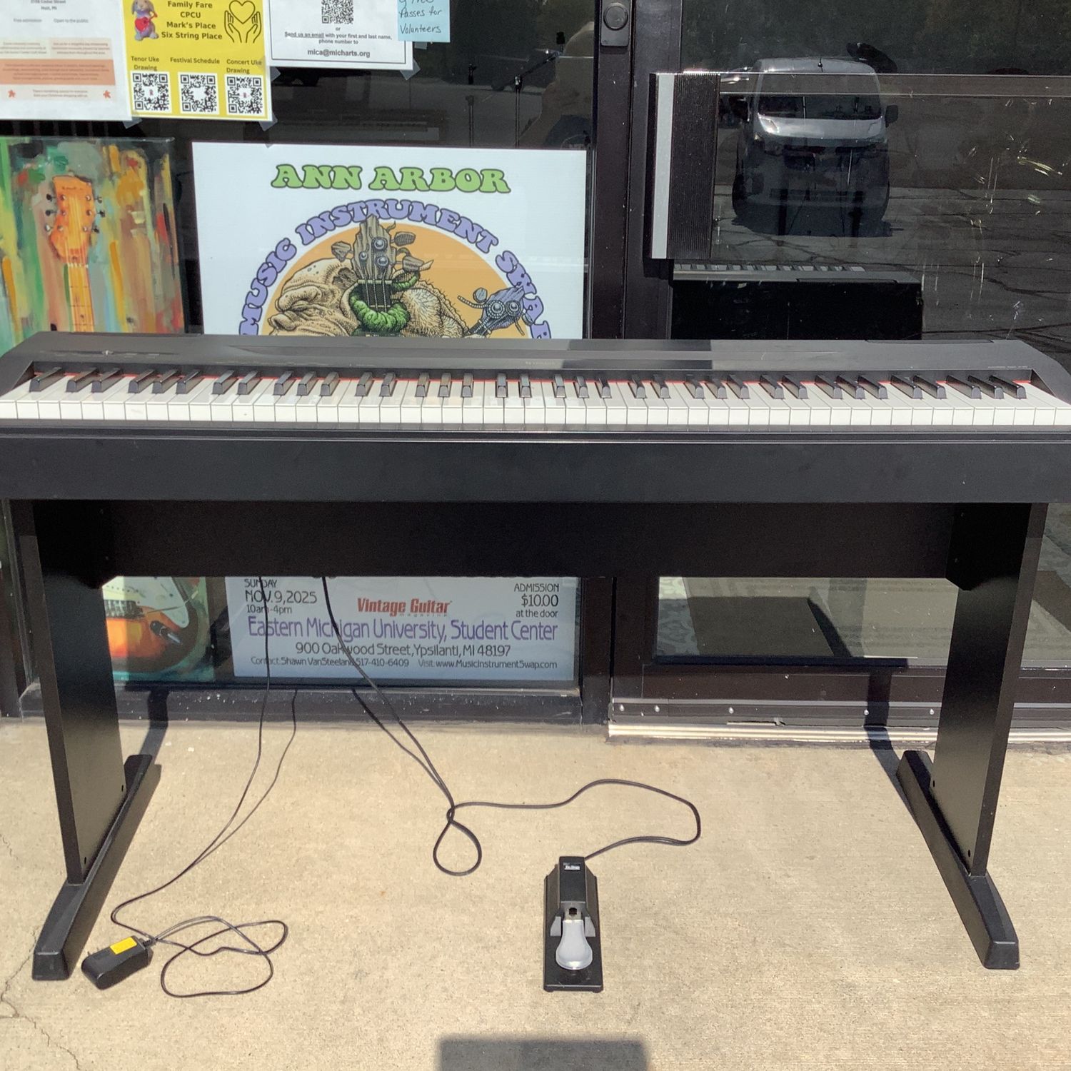 Yamaha P-60 Electronic Piano Yamaha P-60 Electronic Piano