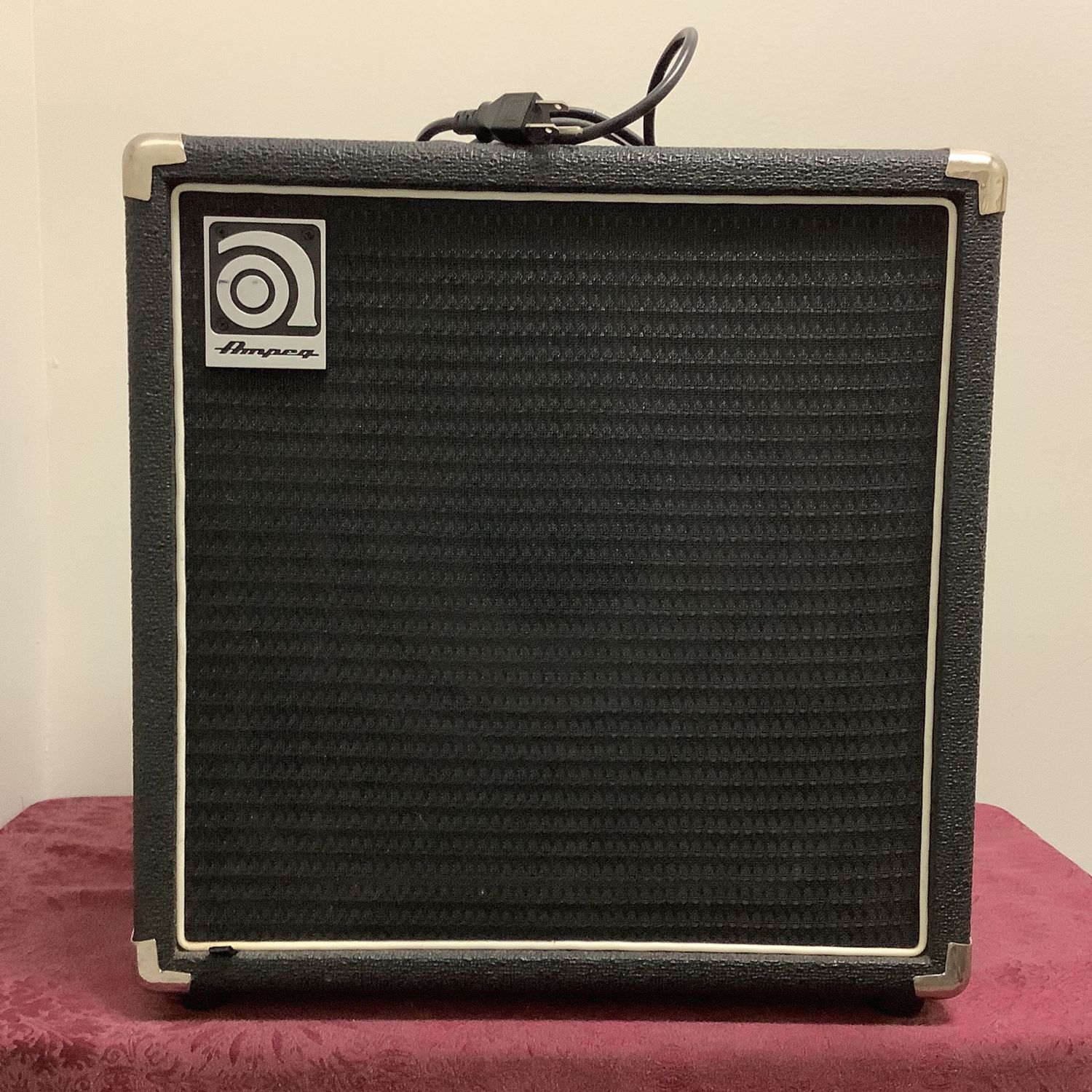 Ampeg BA-110 Bass Amp