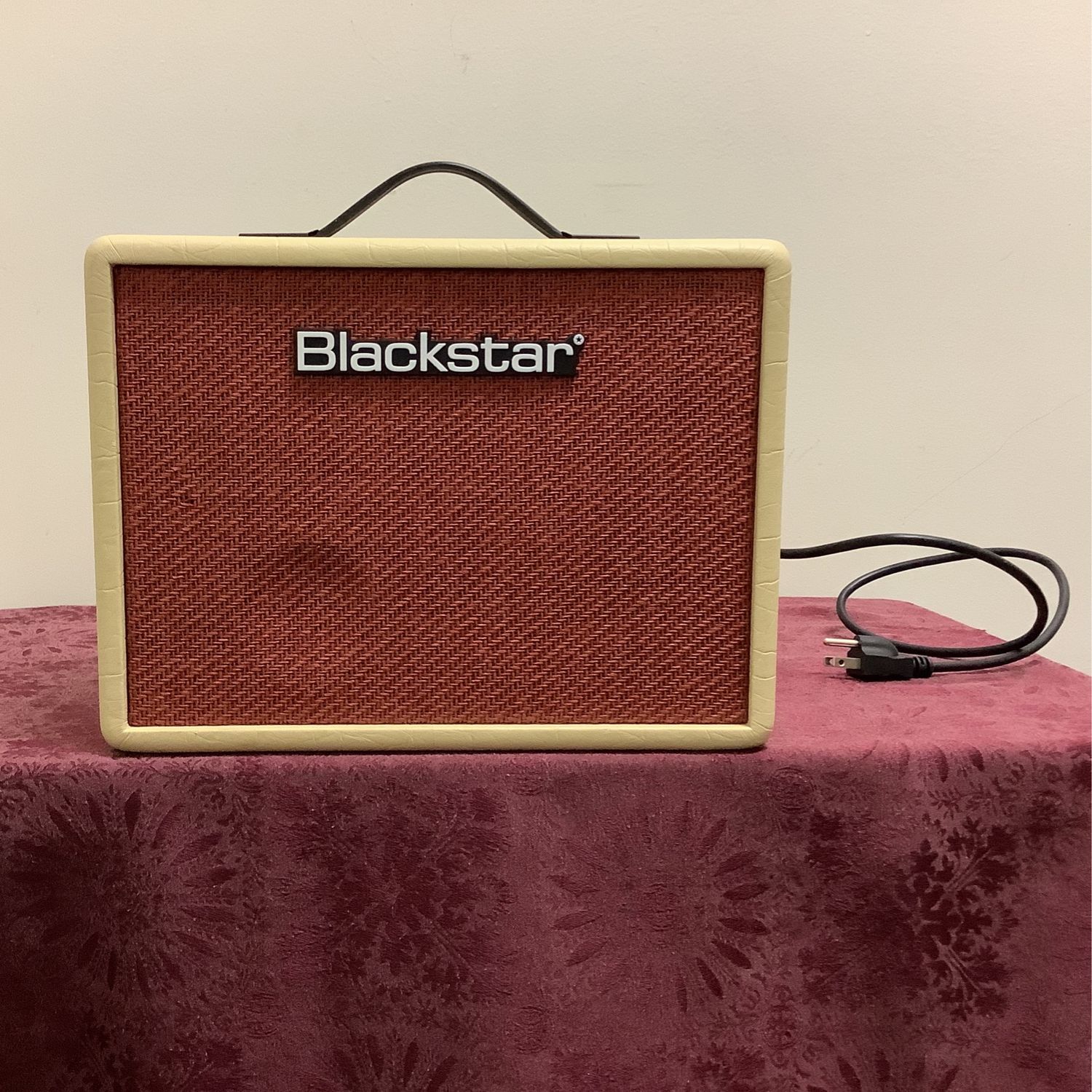 Blackstar Debut 15E Guitar Amp
