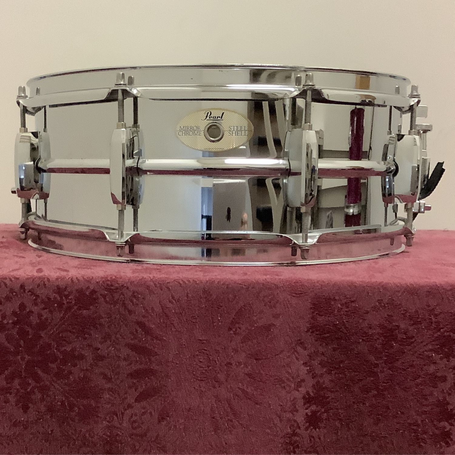 Pearl 14" x 5 1/2" Mirror Chrome Steel Snare Drum