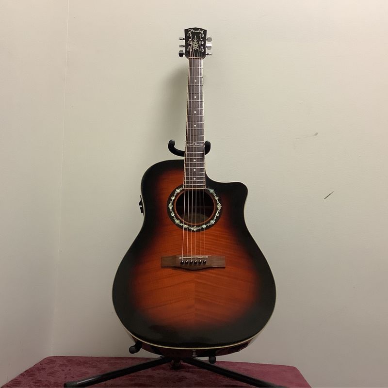 Fender Hot Rod Design T-Bucket 300CE 3TS Acoustic/Electric Guitar