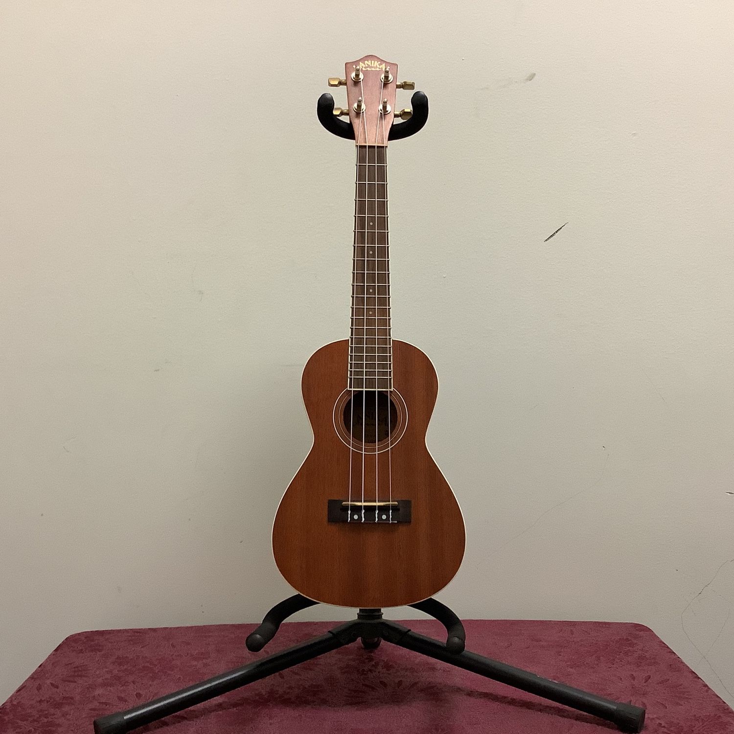 Lanikai LU22CGC Concert Ukulele