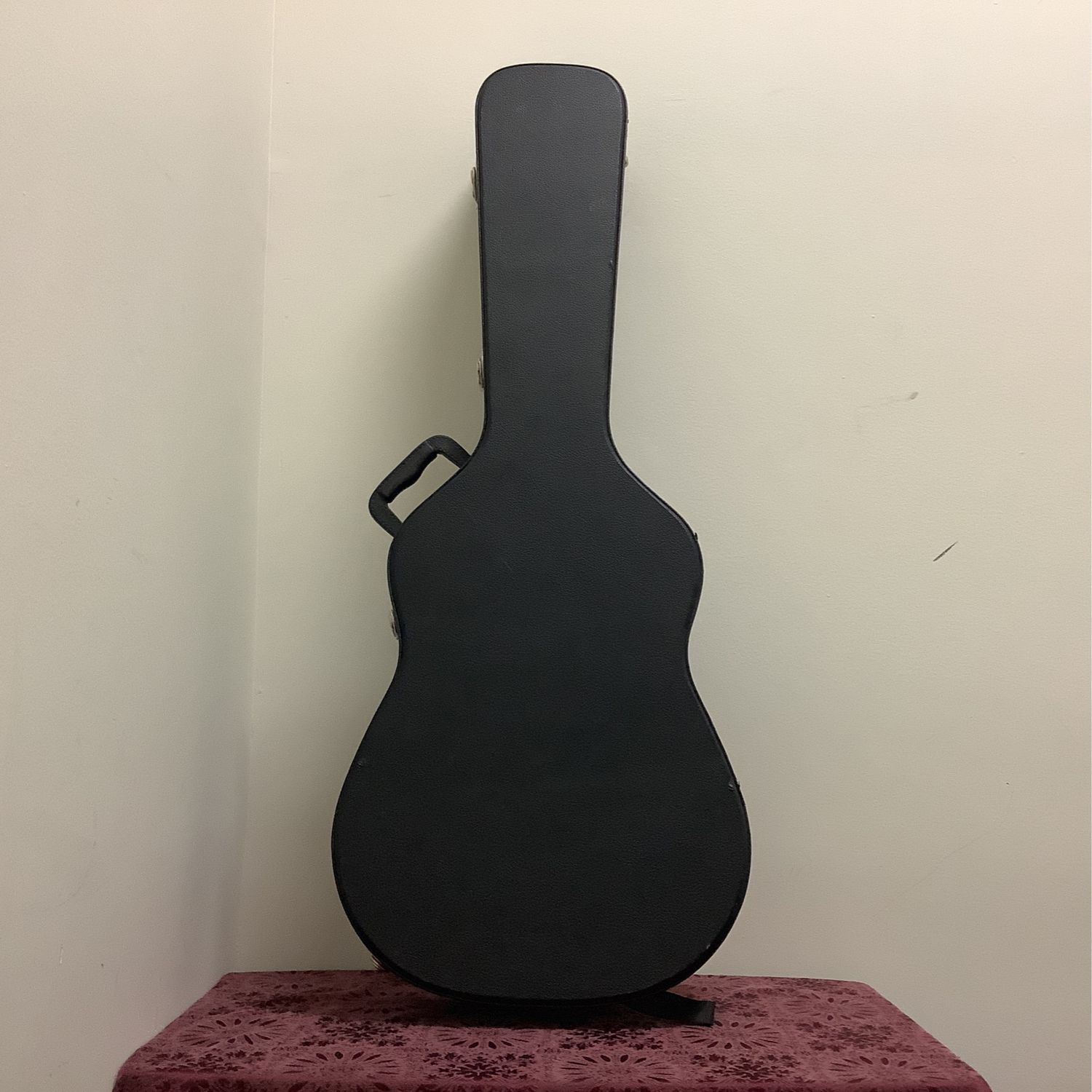 Road Runner Acoustic Guitar Case
