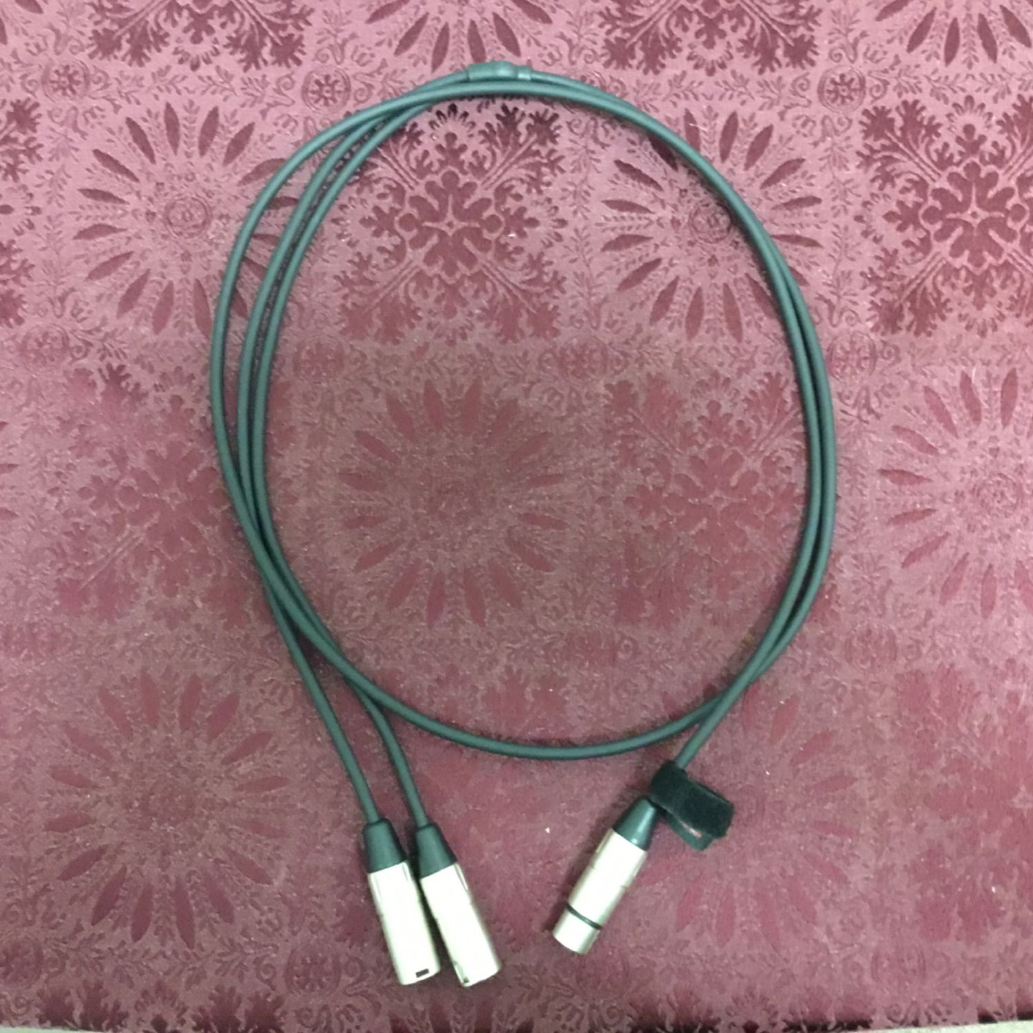 Kirlin Y-303, XLR Female to 2x XLR Male Y-Patch Cable 6ft