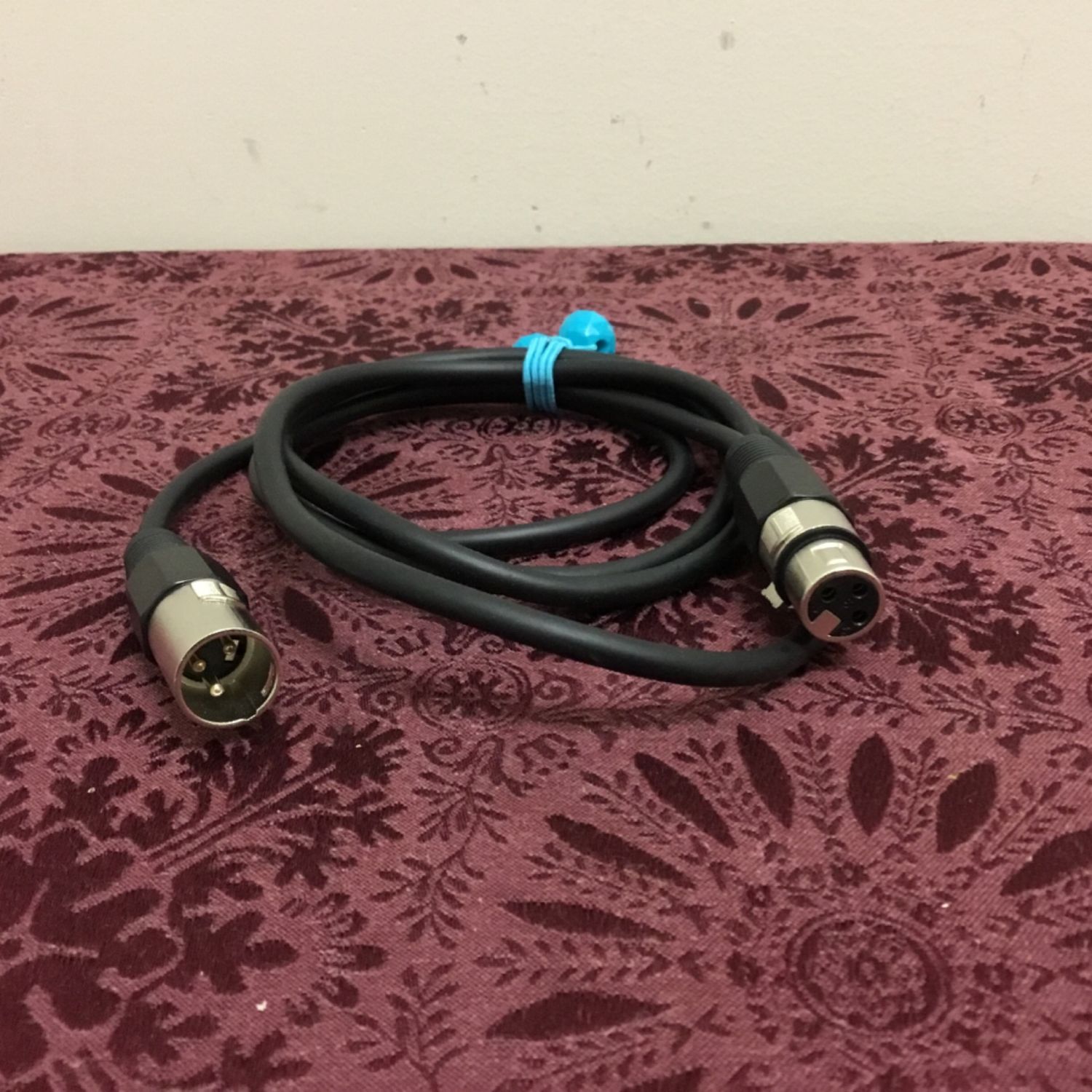 XLR Male to XLR Female 6ft Cable