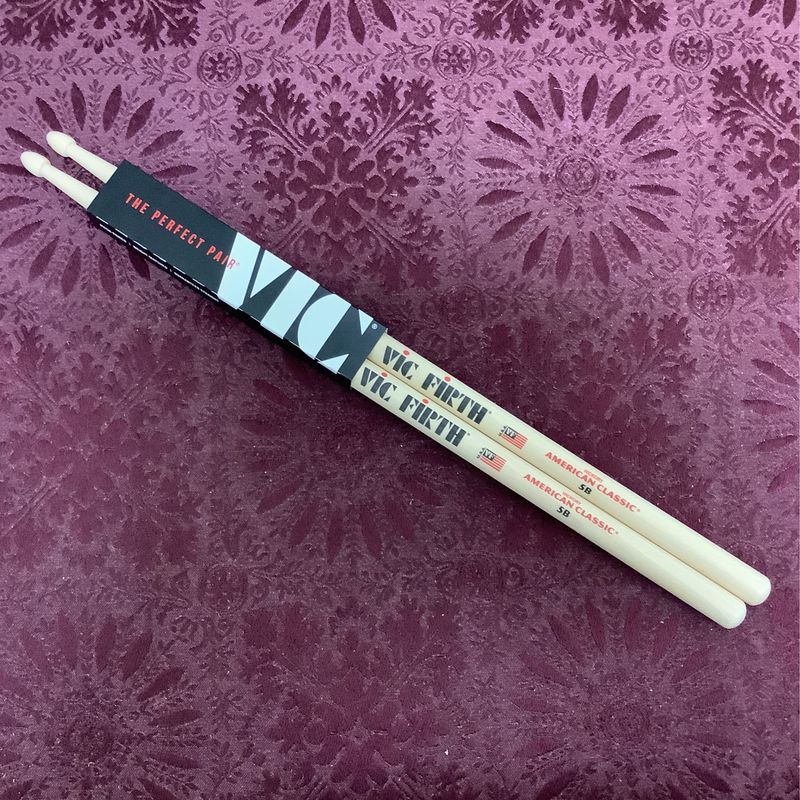 Vic Firth Hickory 5B American Classic Wood Tip Drumsticks