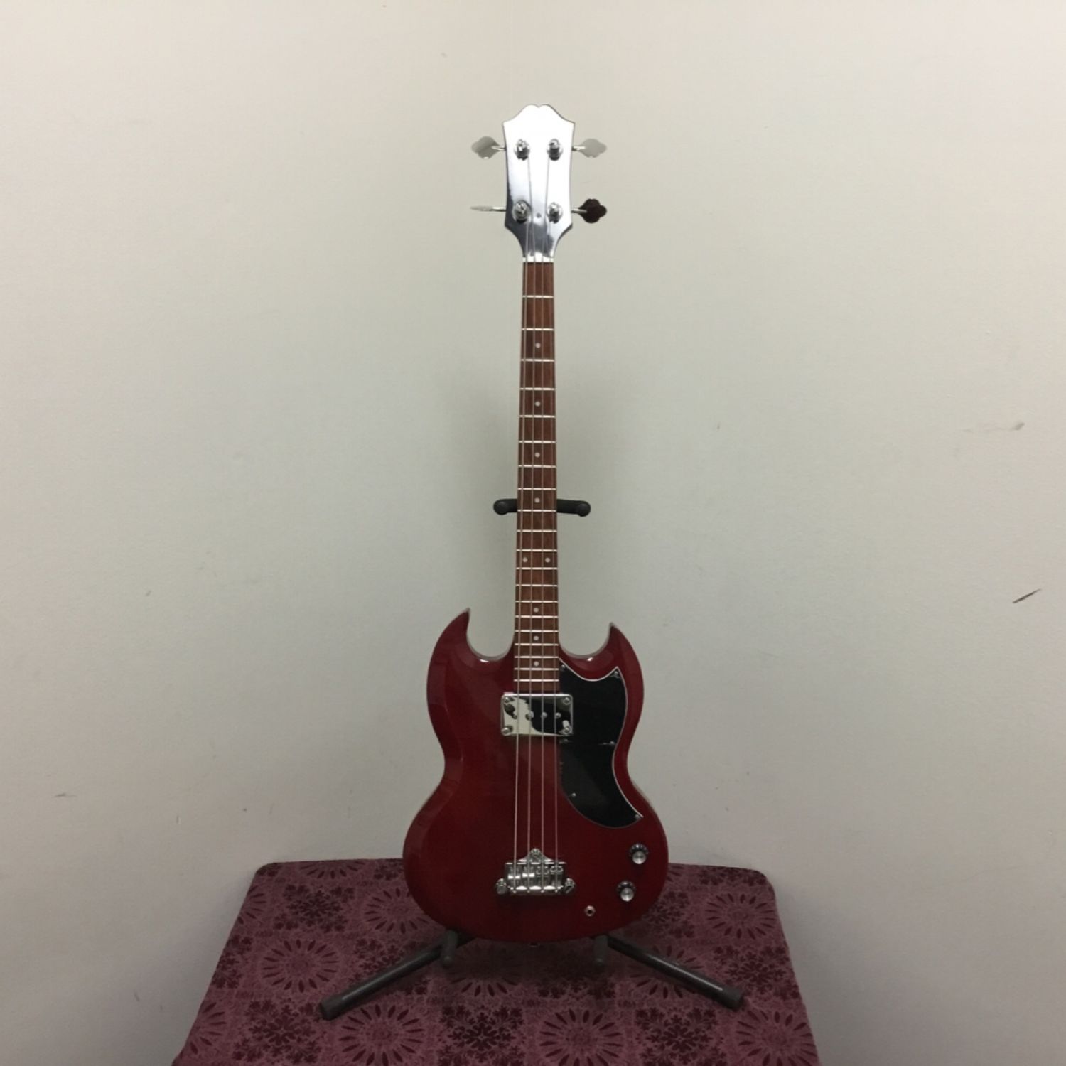 Epiphone EB-0 4-String Bass Guitar Epiphone EB-0 4-String Bass Guitar