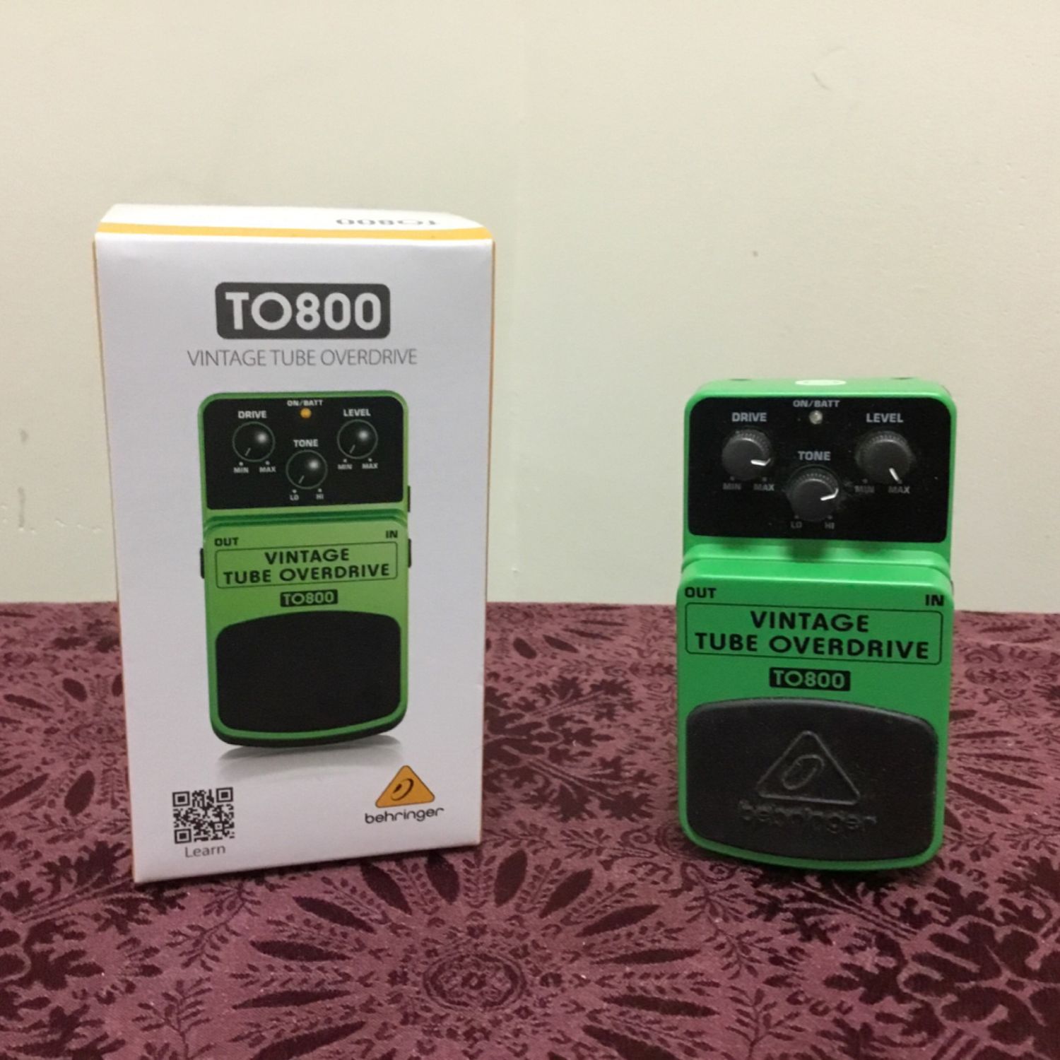 Behringer Vintage Tube Overdrive TO800 Guitar Pedal