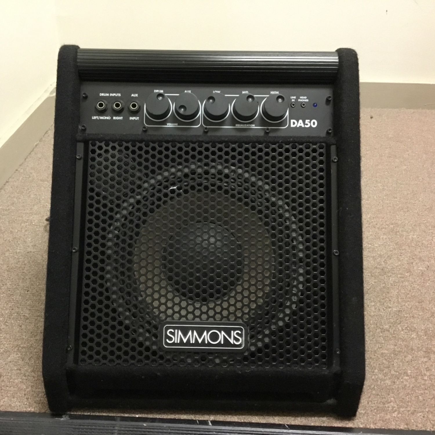 Simmons DA50 Electronic Drum Set Monitor Simmons DA50 Electronic Drum Set Monitor