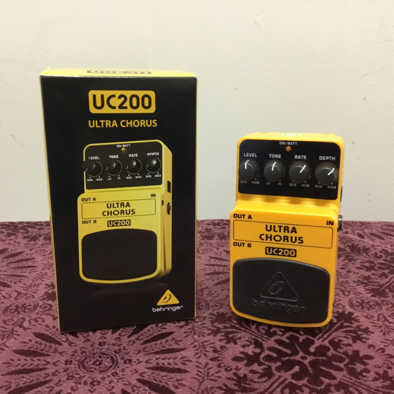 Behringer Ultra Chorus UC200 Guitar Pedal