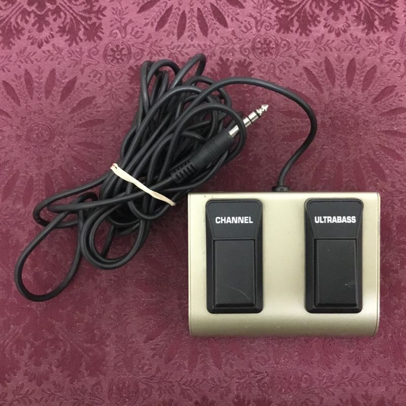 Behringer FS112B 2 Button Footswitch Channel Ultrabass Pedal