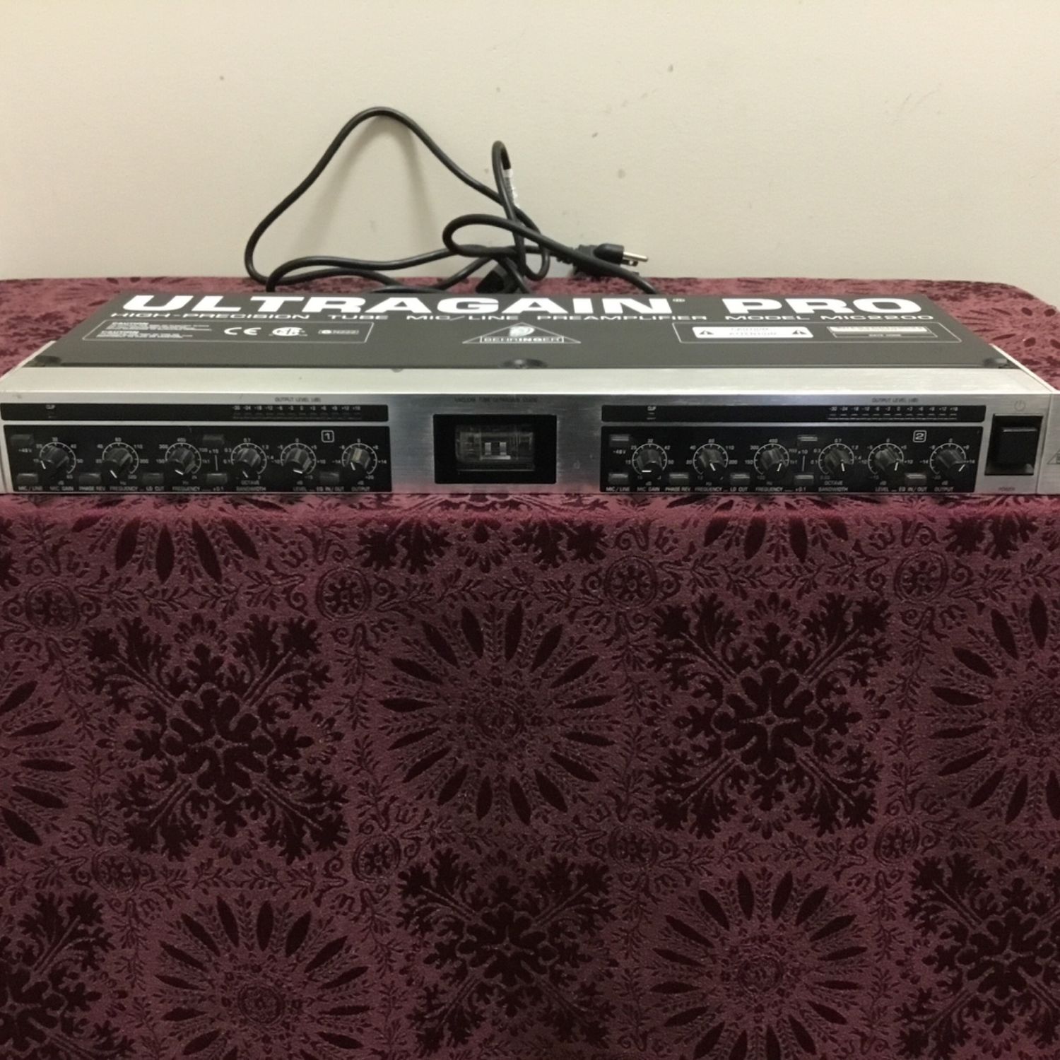 Behringer Ultragain Pro High-Precision Tube Mic/Line Preamplifier Model MIC2200