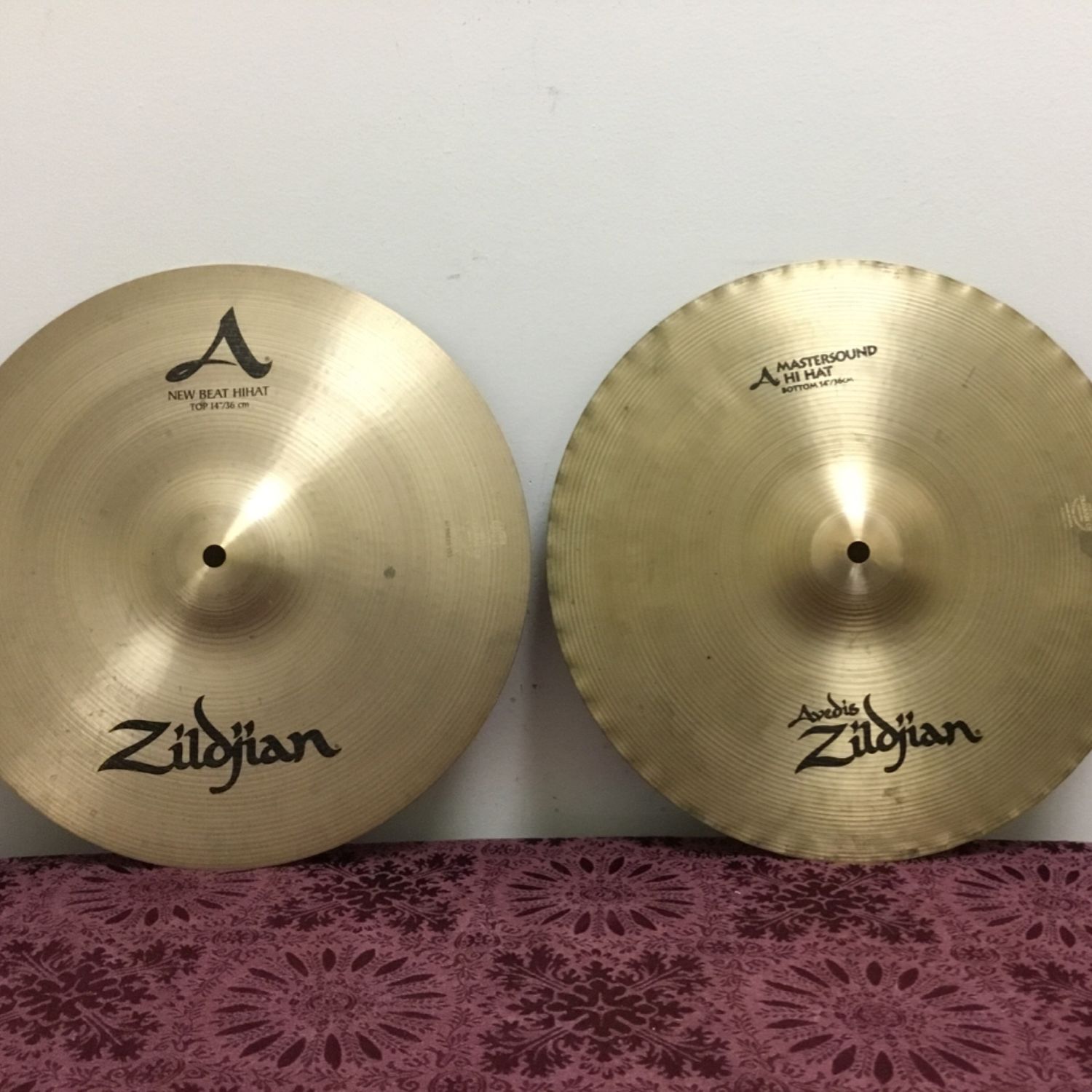 14" Zildjian New Beat Hi-Hat w/Mastersound Bottom