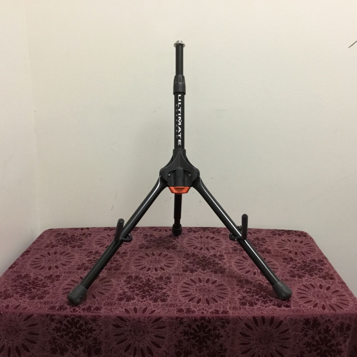 Ultimate Support AMP-150 Amp Stand