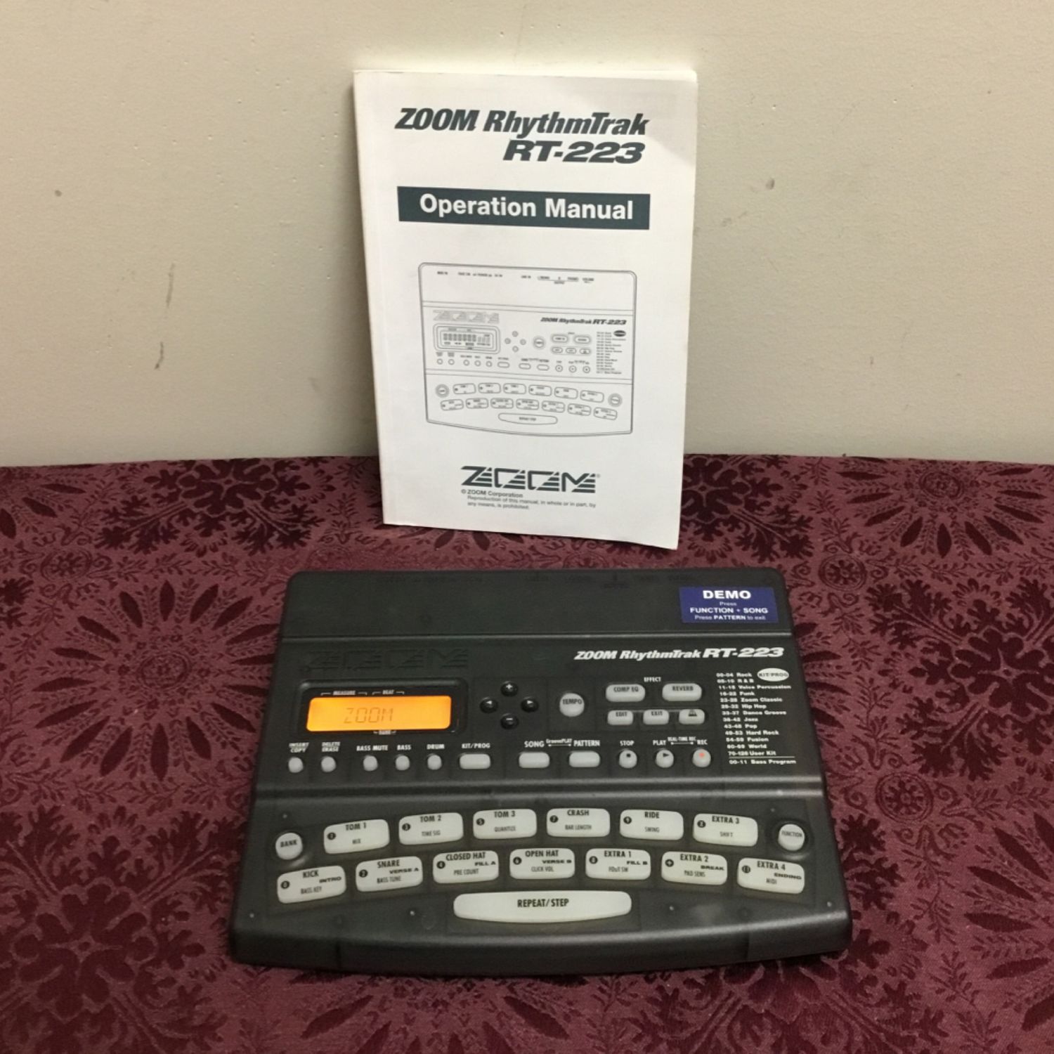 Zoom RT-223 RhythmTrak Drum Machine Bass Synth w/Manual