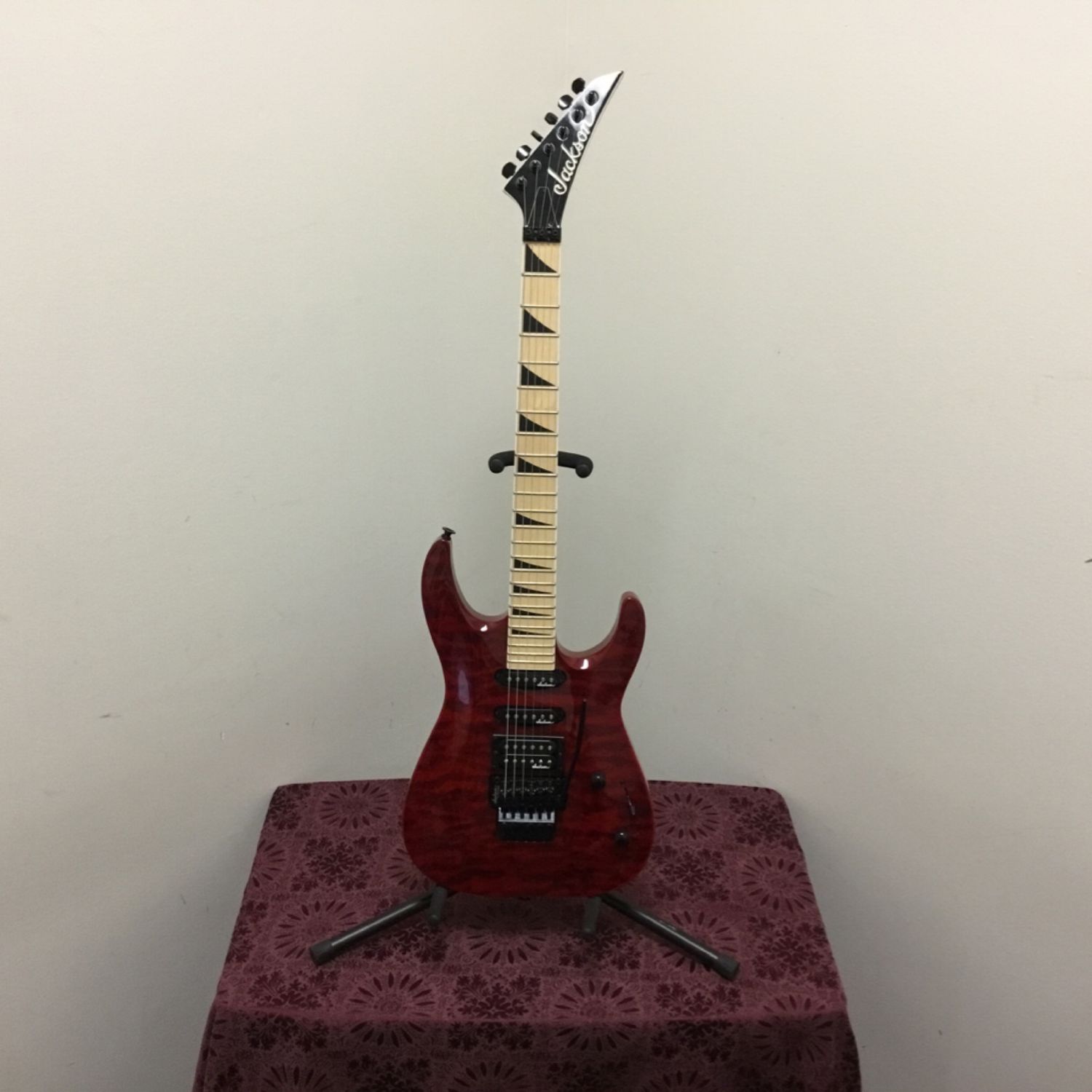 Jackson JS Series Dinky Arch Top JS34Q DKAM Electric Guitar