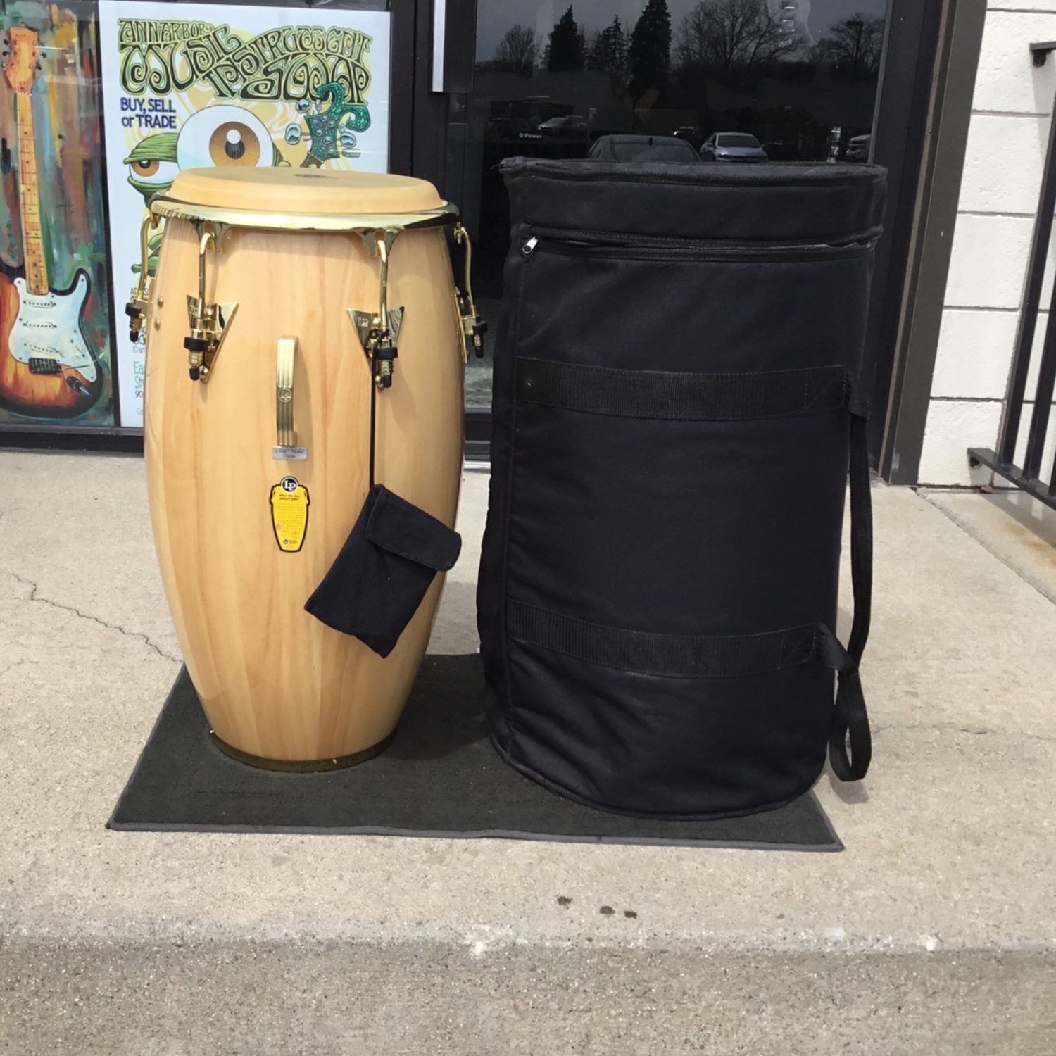 LP Martin Cohen Limited Edition 11" Salsa Model Conga w/Perri's Gig Bag