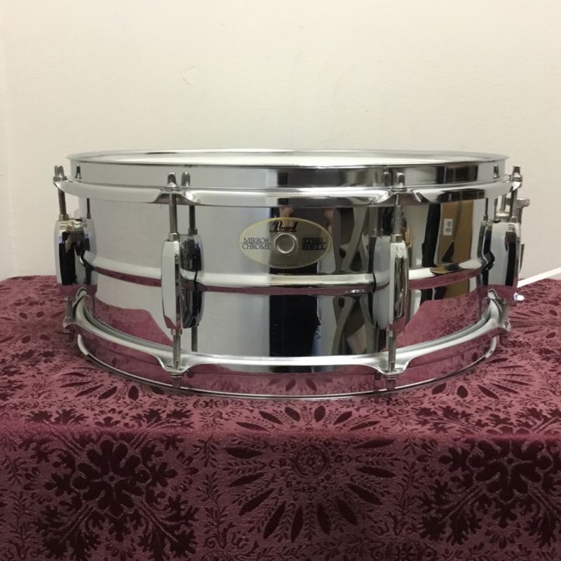 Pearl 14" x 5.5" Mirror Chrome Steel Shell Snare Drum