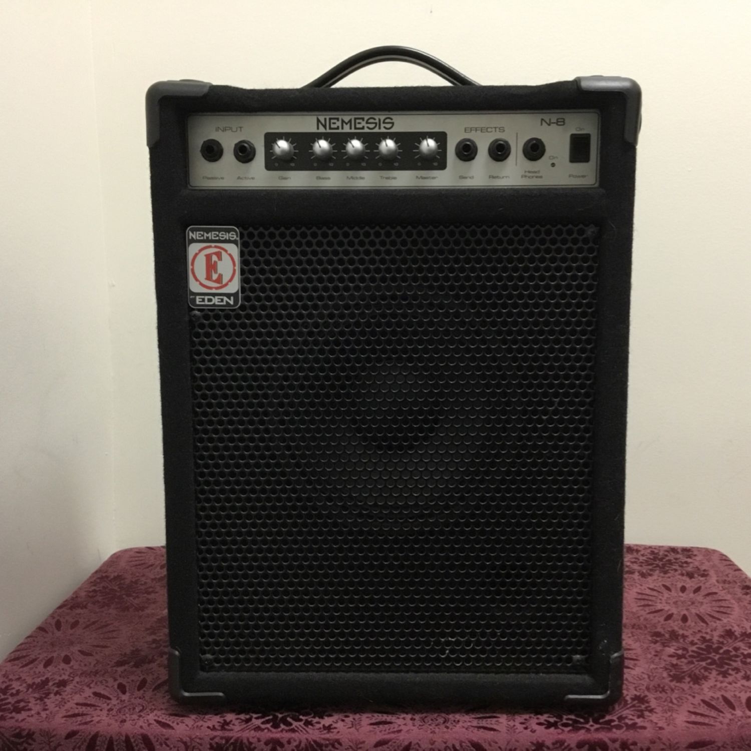 Nemesis by Eden N-8 Bass Amp Nemesis by Eden N-8 Bass Amp