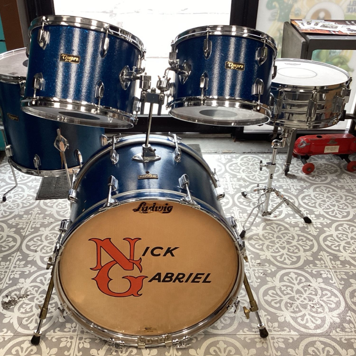 Tempro Pro 12"/13"/16"/20" Drum Set w/Maxwin by Pearl Snare (Snare Stand Included)