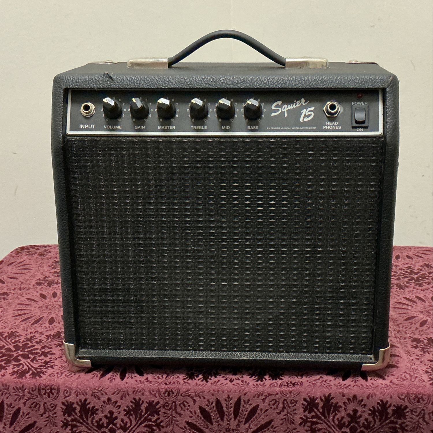 Squier 15 Guitar Amp Squier 15 Guitar Amp