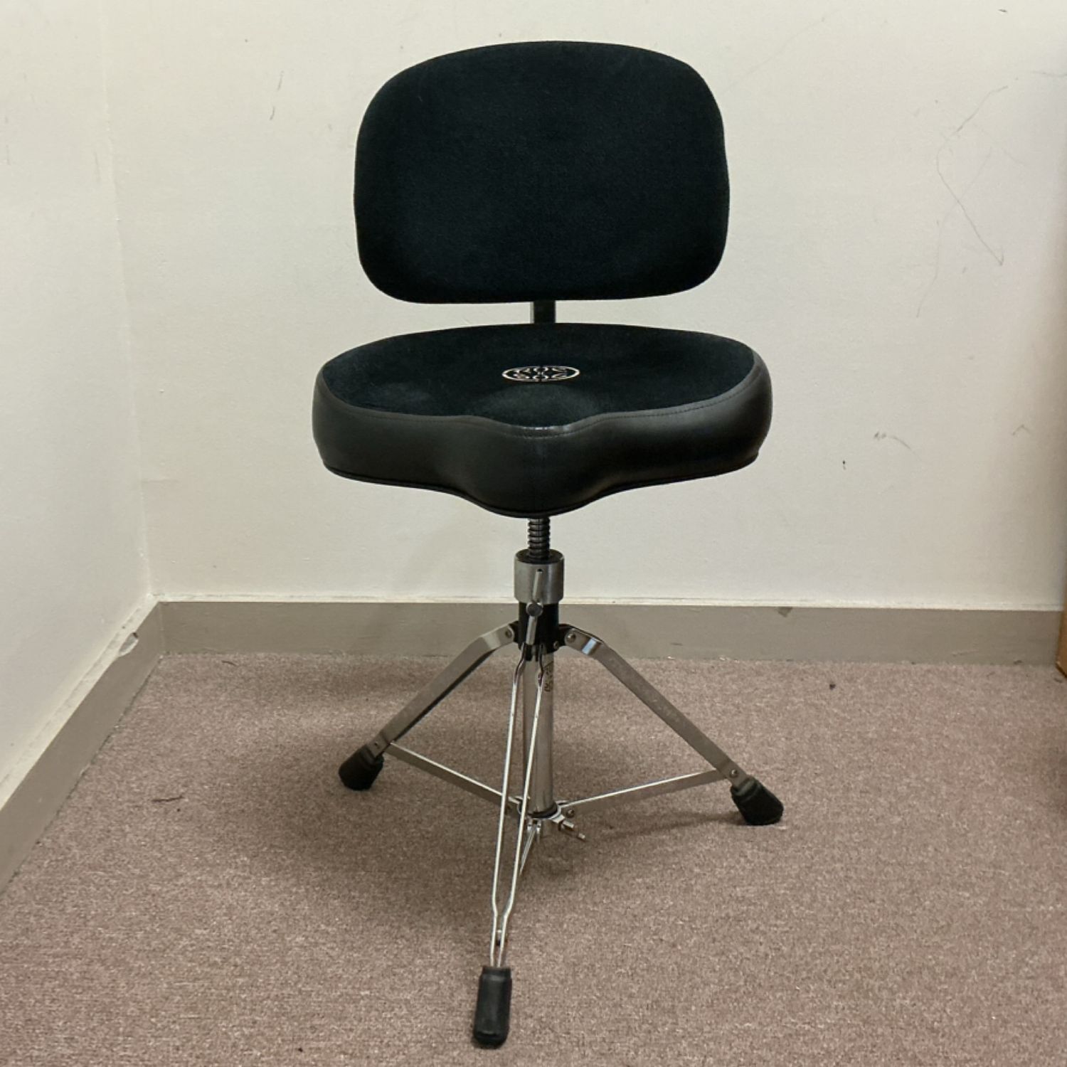 Roc n Soc Manual Spindle w/Back Rest Drum Throne Roc n Soc Manual Spindle w/Back Rest Drum Throne