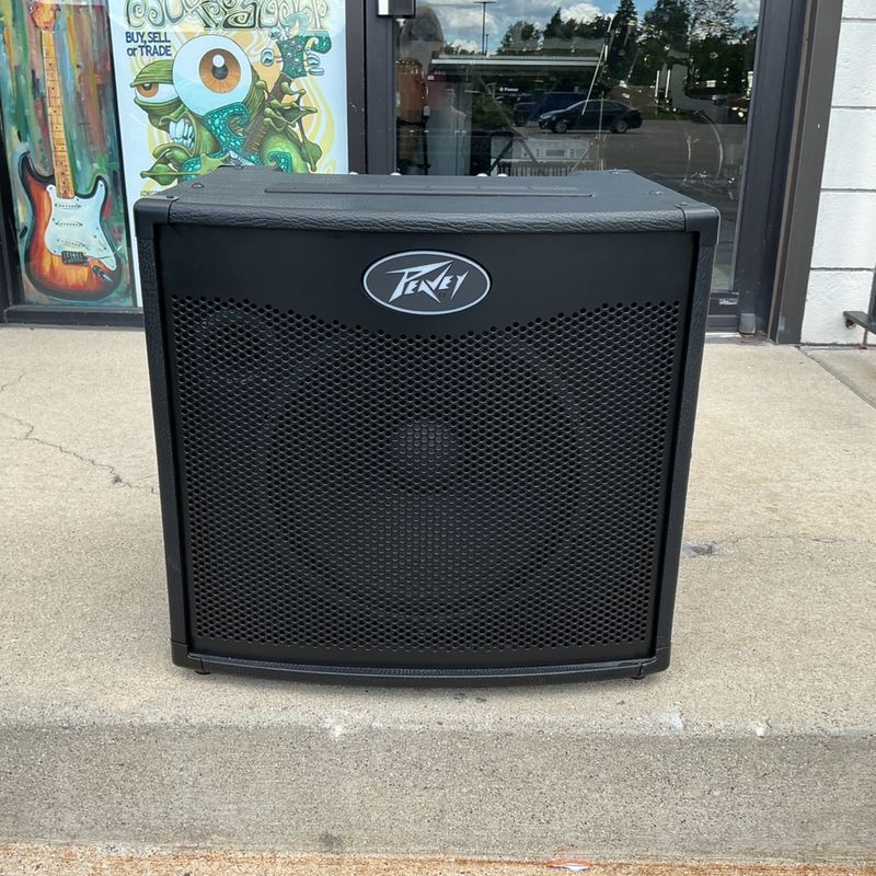 Peavey TKO-115 400 Watt Bass Combo Amp