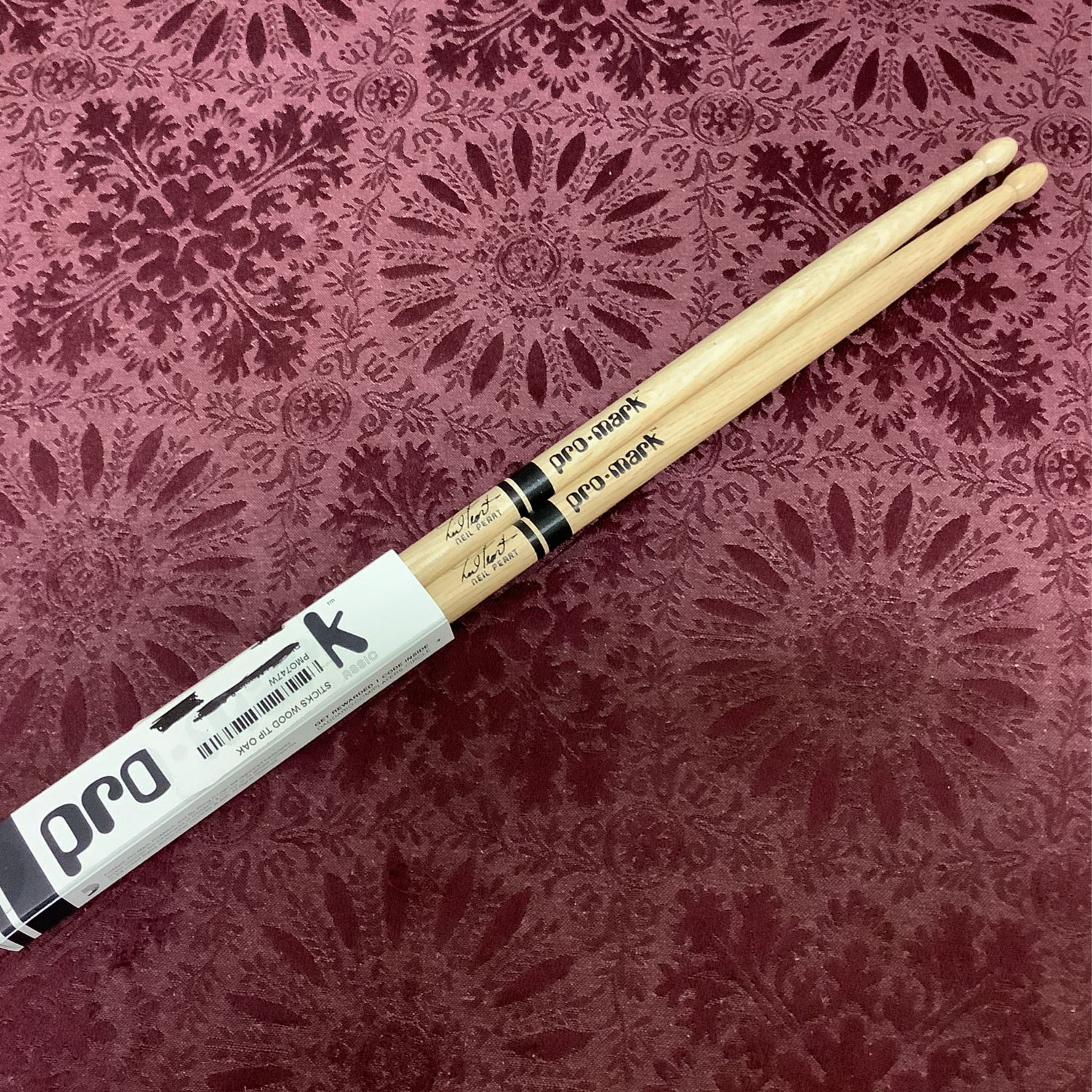 Promark Neil Peart Shira Kashi Oak 747W Signature Wood Tip Drumsticks Promark Neil Peart Shira Kashi Oak 747W Signature Wood Tip Drumsticks