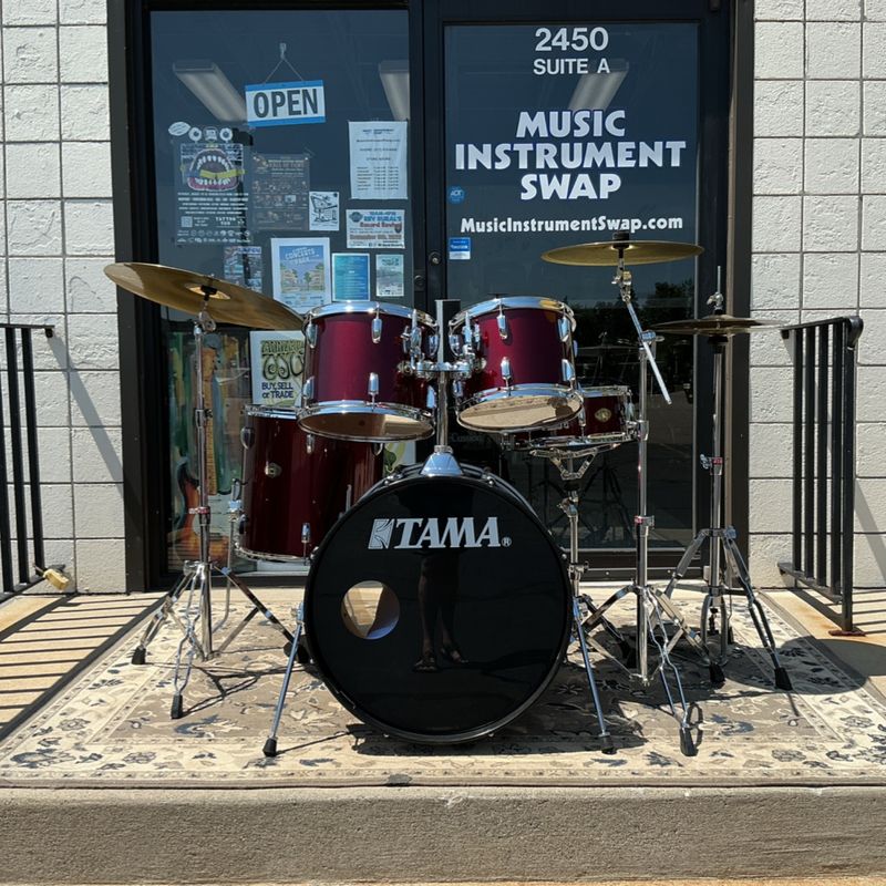 Tama Swingstar 5pc Drum Set w/Matching Snare (12"/13"/16"/22" & 14" x 5.5" Snare) w/Hardware & Cymbals