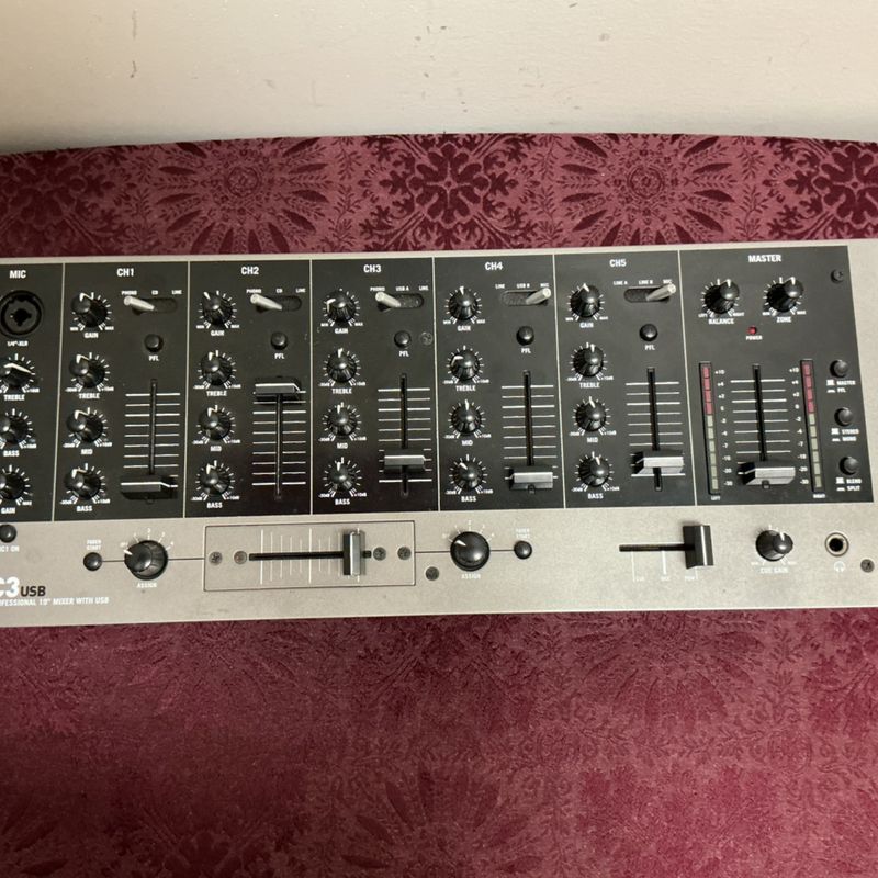 Numark C3USB 19" DJ Mixer