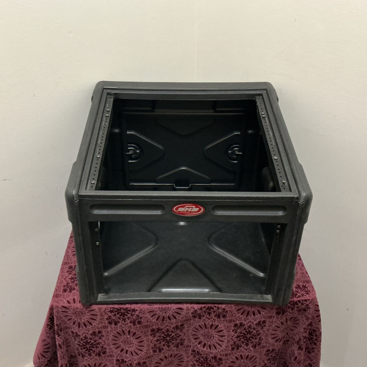 SKB DJ Mixer Rack Case 10U x 6U w/Cover