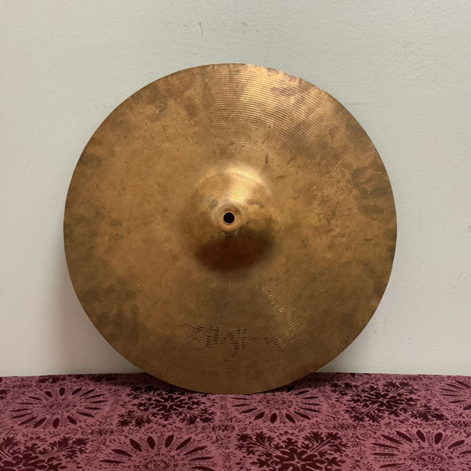 16 16" Zildjian ZBT Crash Cymbal