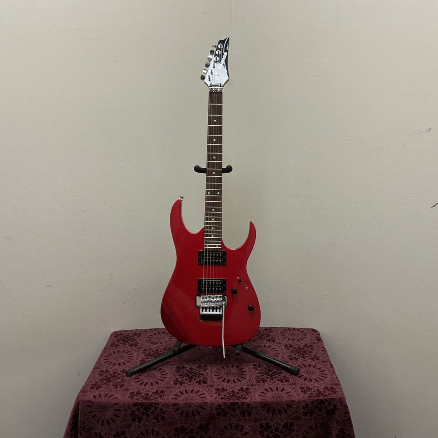 Ibanez RG 220 Electric Guitar