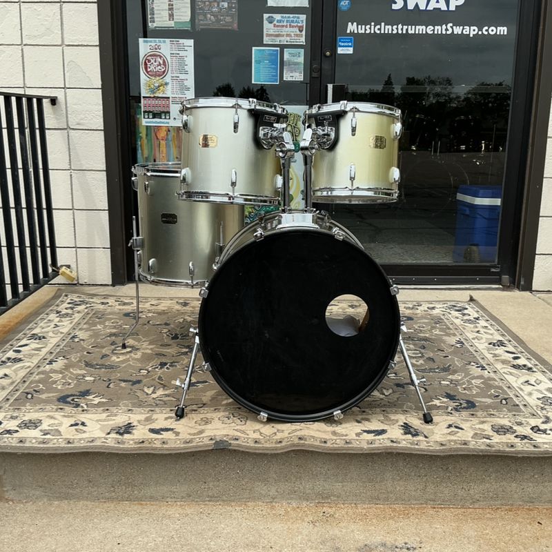 Pearl Export Series 12"/13"/16"/22" Drum Set
