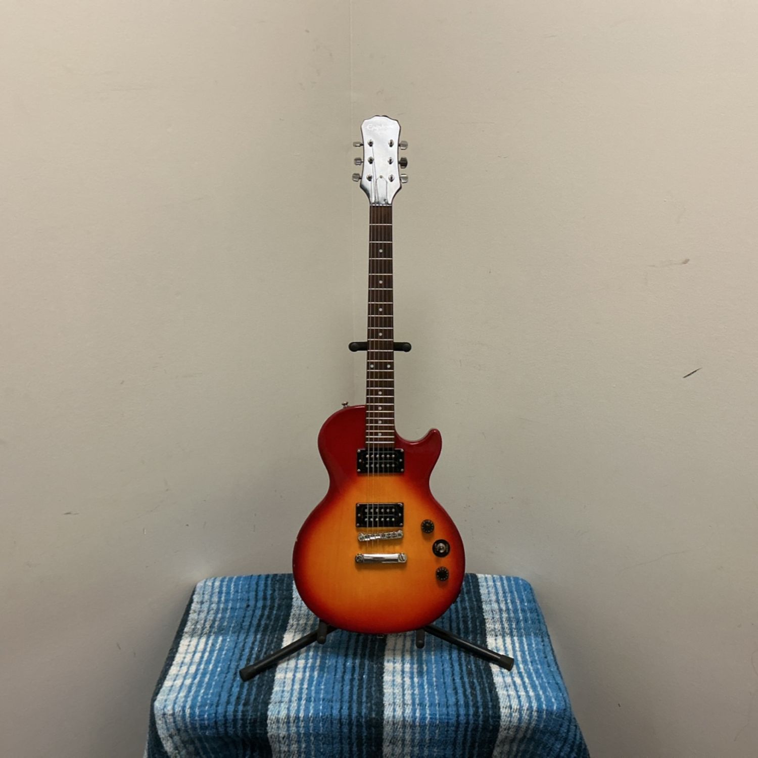 Epiphone Les Paul Special II Electric Guitar Epiphone Les Paul Special II Electric Guitar