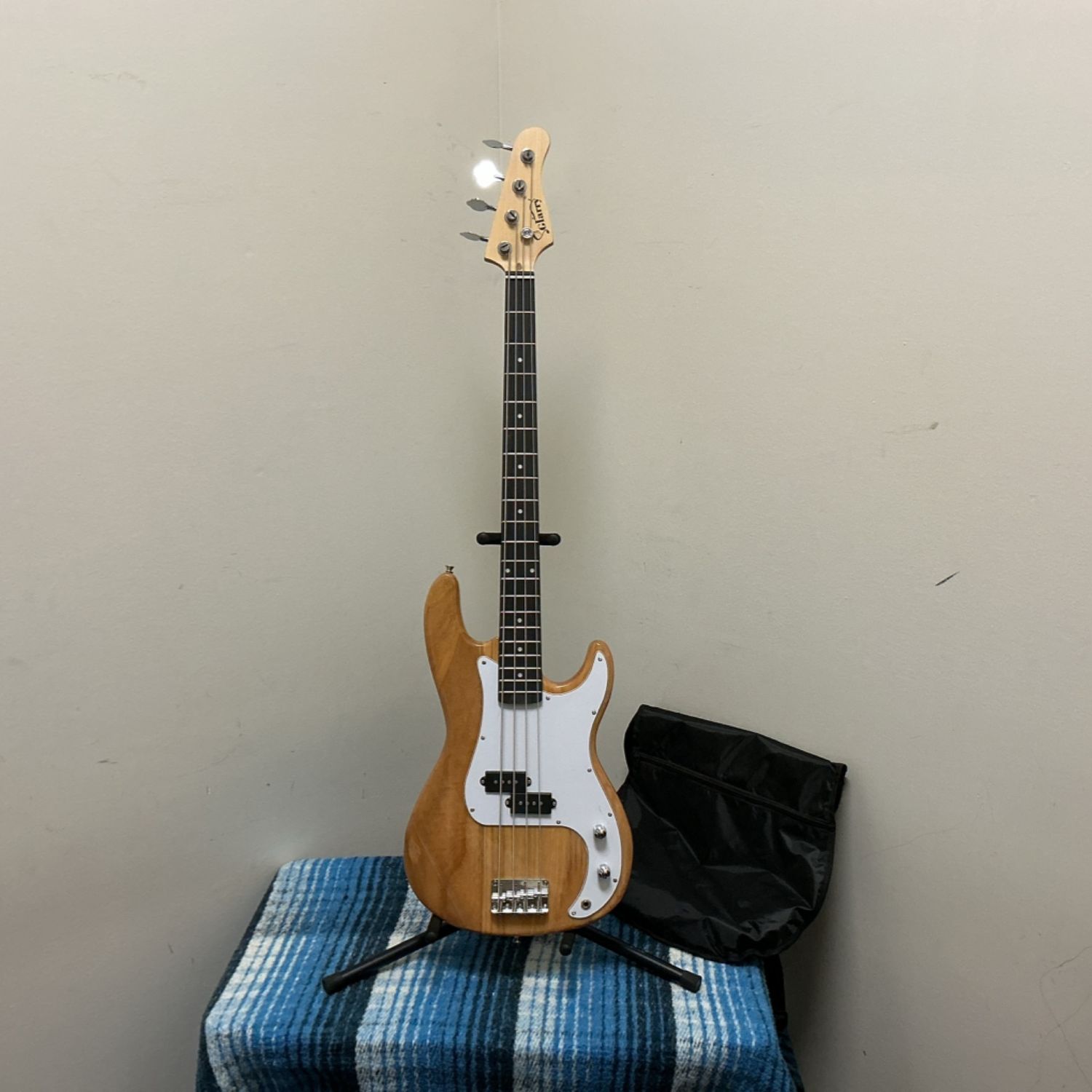 Glarry 4-String Bass Guitar w/Gig Bag Glarry 4-String Bass Guitar w/Gig Bag