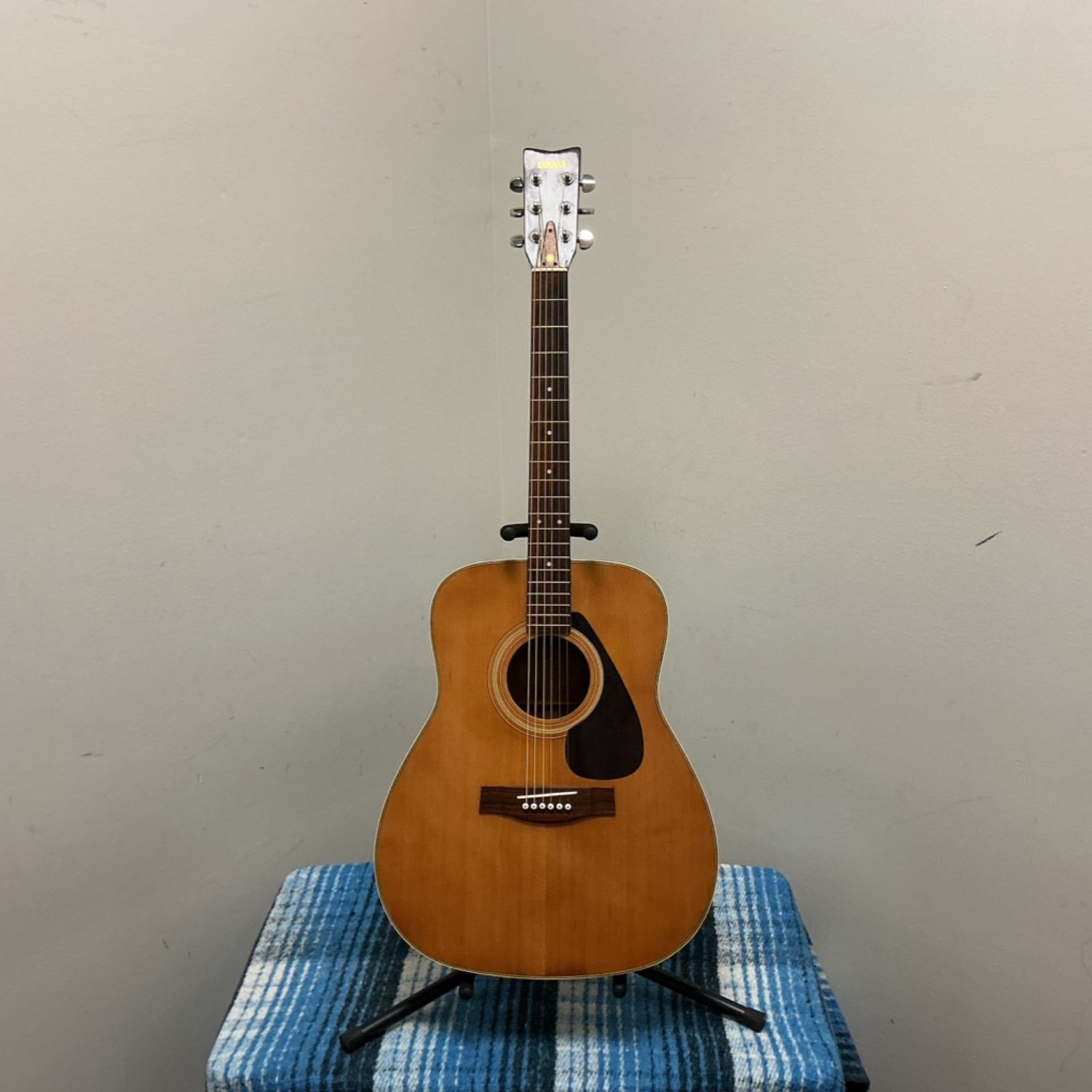 Yamaha FG-335 Dreadnought Acoustic Guitar Yamaha FG-335 Dreadnought Acoustic Guitar