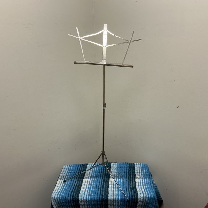 Belmonte Folding Music Stand