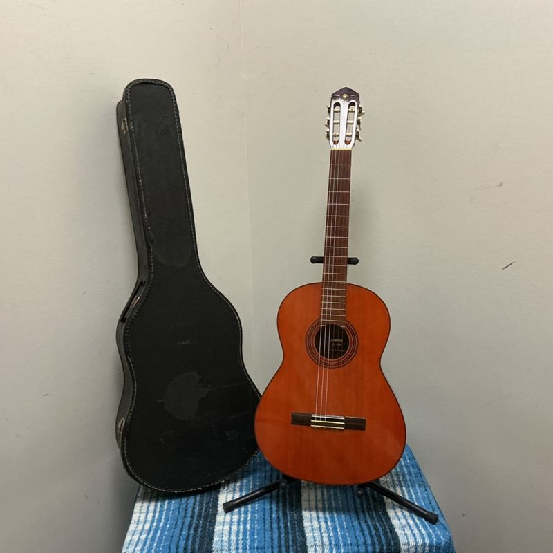 Yamaha G-55A Acoustic Guitar w/Chipboard Case