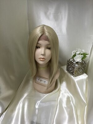 #613 Synthetic Lace Front Blonde Wig 20' inches