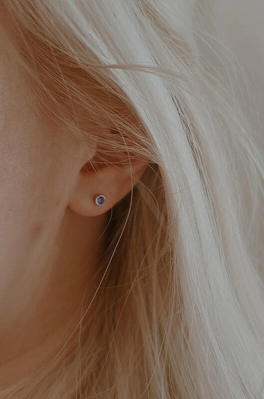 Birthstone oorbellen September