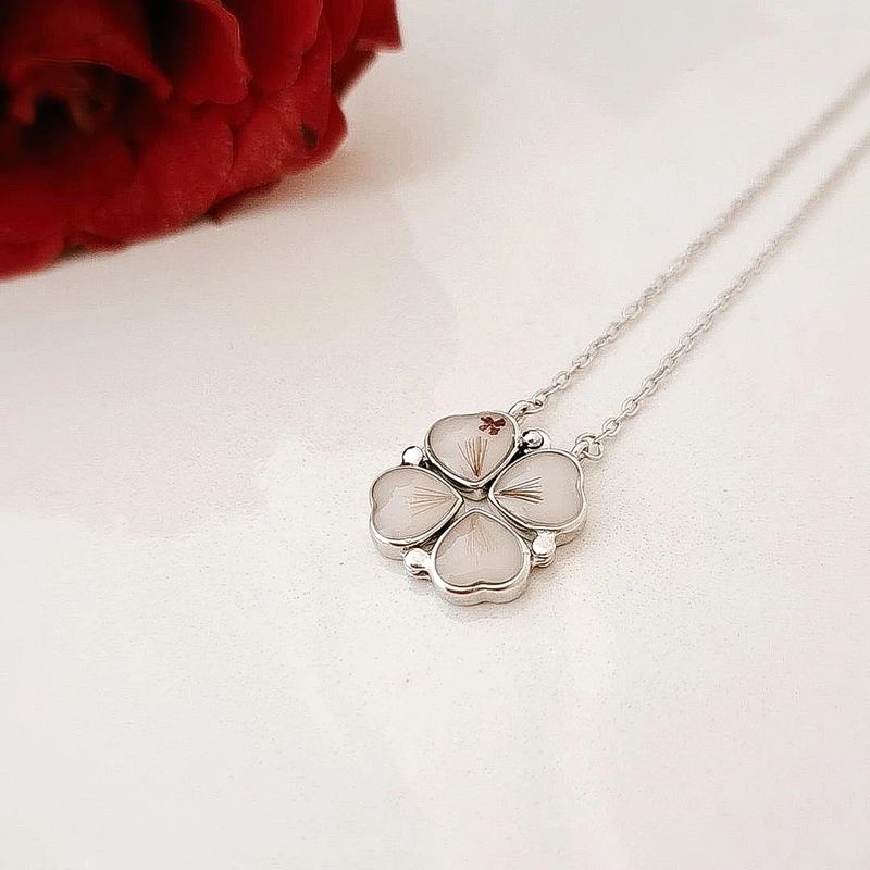 Klavertje 4 ketting/4 hartjes 