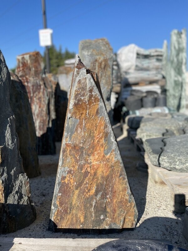 Schiefer-Braun-Felsen, spaltrau Schiefer-Braun-Felsen, spaltrau