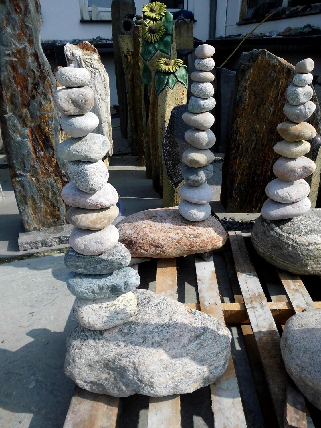 Steineichen aus diversen Materialien