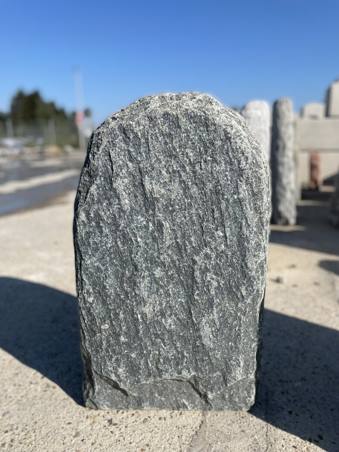 Serpentin-Felsen, getrommelt